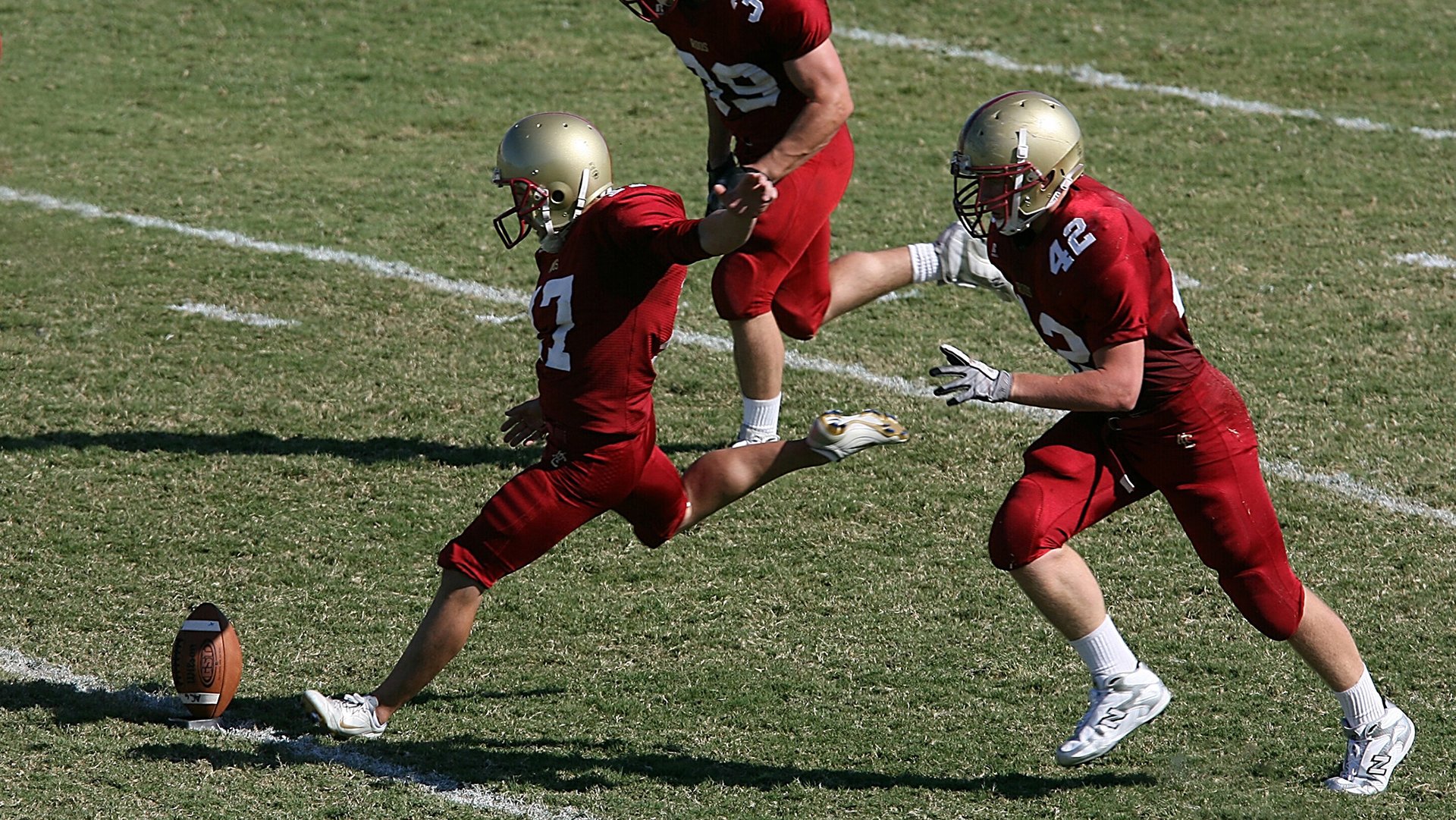 开云体育官方网站-F1新赛季揭幕战之夜,佩德里关键制胜,赛道与绿茵的奇妙共振 第2张 开云体育官方网站-F1新赛季揭幕战之夜,佩德里关键制胜,赛道与绿茵的奇妙共振 第2张
